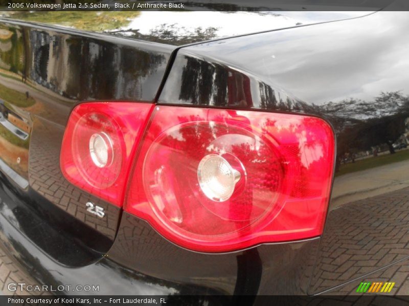 Black / Anthracite Black 2006 Volkswagen Jetta 2.5 Sedan