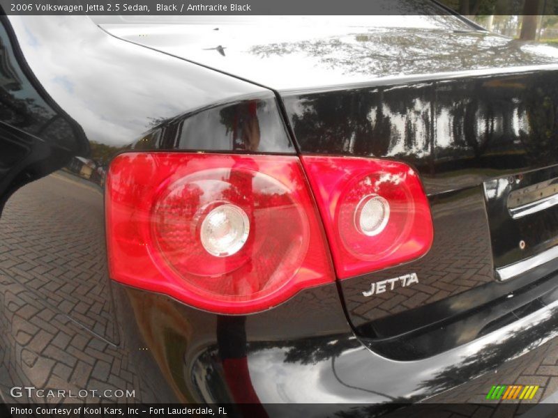 Black / Anthracite Black 2006 Volkswagen Jetta 2.5 Sedan