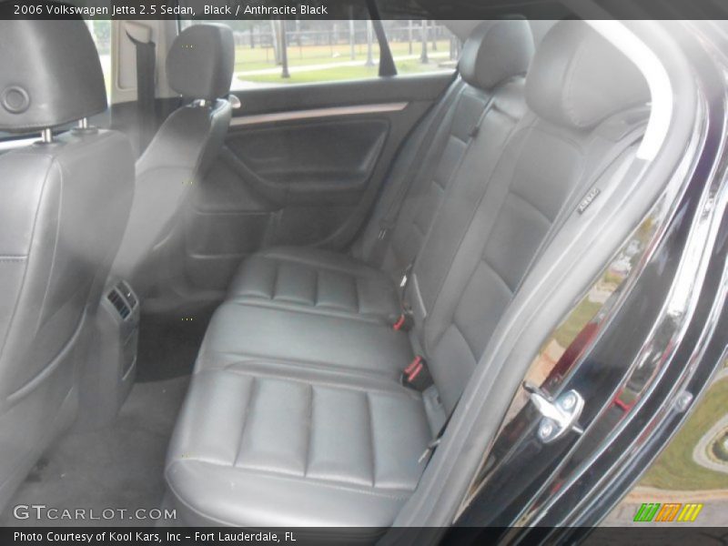 Black / Anthracite Black 2006 Volkswagen Jetta 2.5 Sedan