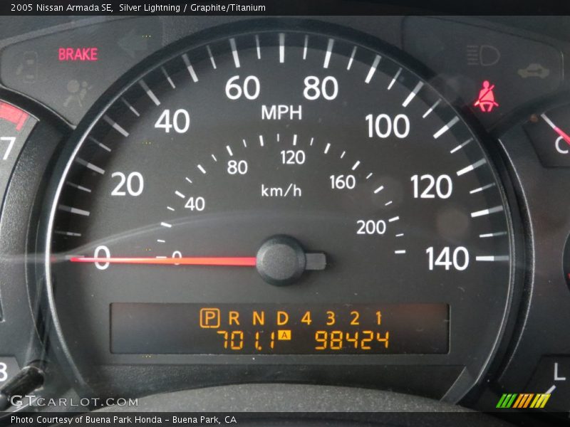Silver Lightning / Graphite/Titanium 2005 Nissan Armada SE