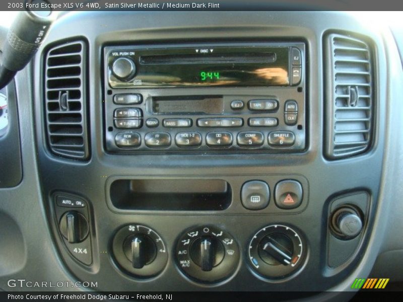 Satin Silver Metallic / Medium Dark Flint 2003 Ford Escape XLS V6 4WD