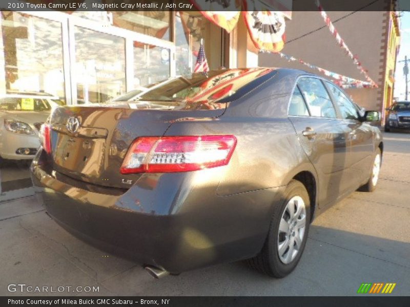Magnetic Gray Metallic / Ash Gray 2010 Toyota Camry LE V6