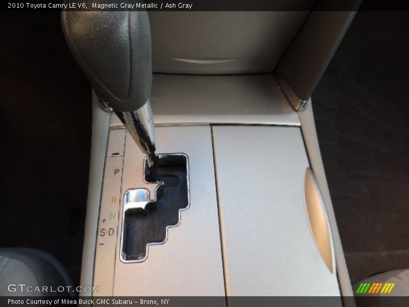 Magnetic Gray Metallic / Ash Gray 2010 Toyota Camry LE V6