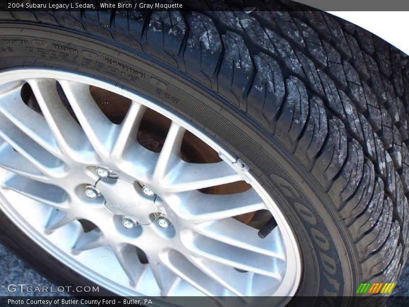 White Birch / Gray Moquette 2004 Subaru Legacy L Sedan