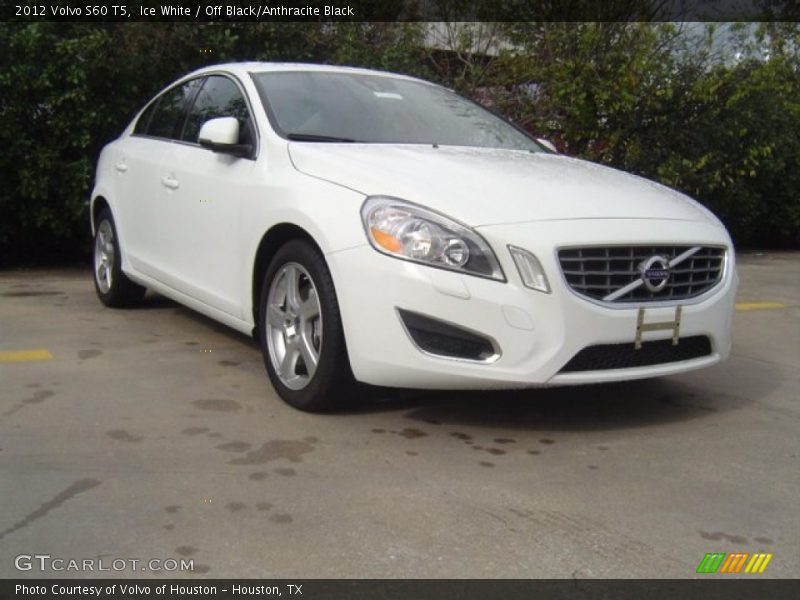 Ice White / Off Black/Anthracite Black 2012 Volvo S60 T5