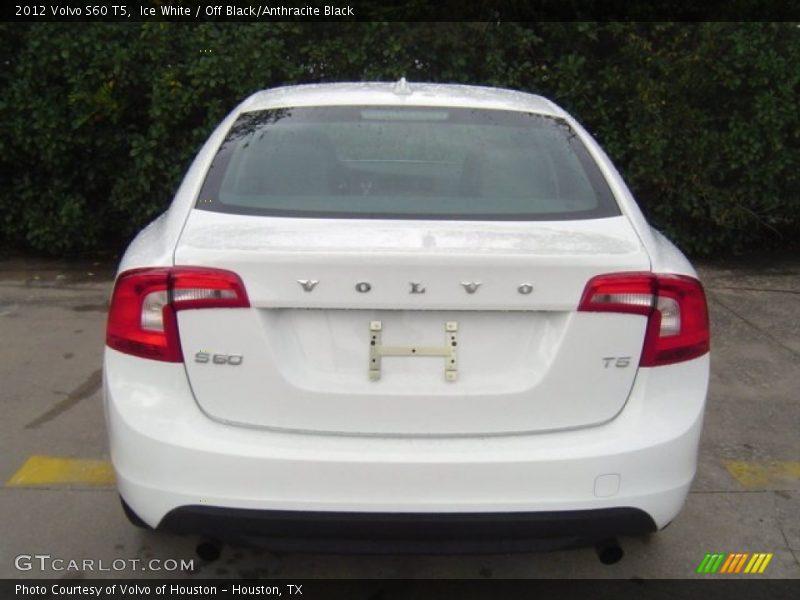 Ice White / Off Black/Anthracite Black 2012 Volvo S60 T5