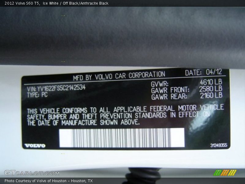 Ice White / Off Black/Anthracite Black 2012 Volvo S60 T5