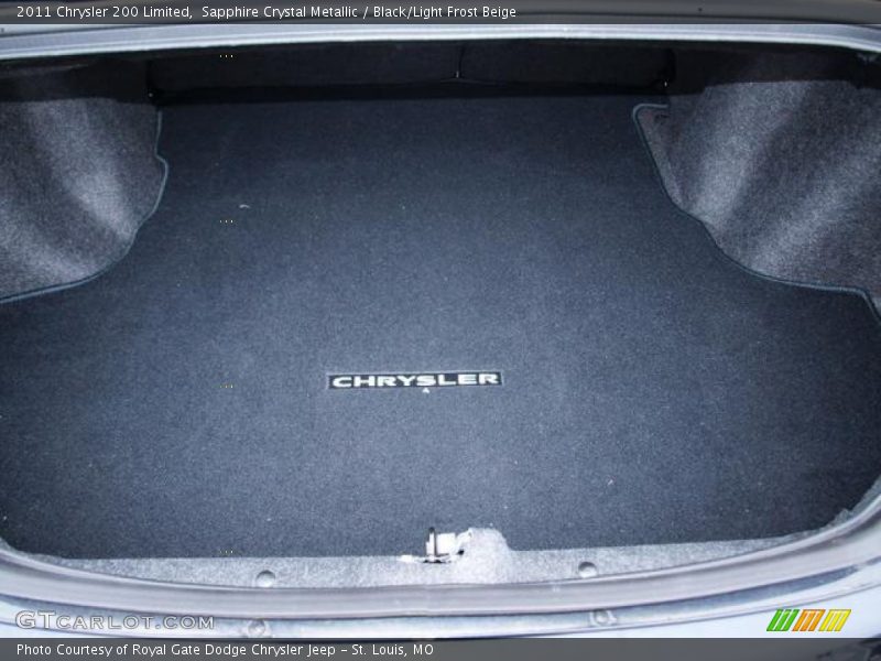 Sapphire Crystal Metallic / Black/Light Frost Beige 2011 Chrysler 200 Limited