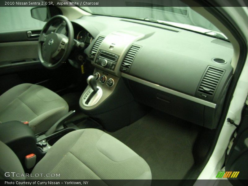 Aspen White / Charcoal 2010 Nissan Sentra 2.0 SR