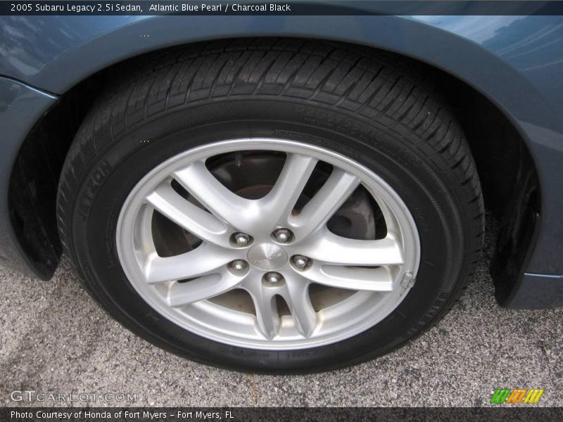 Atlantic Blue Pearl / Charcoal Black 2005 Subaru Legacy 2.5i Sedan
