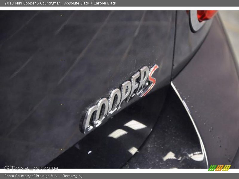 Absolute Black / Carbon Black 2013 Mini Cooper S Countryman