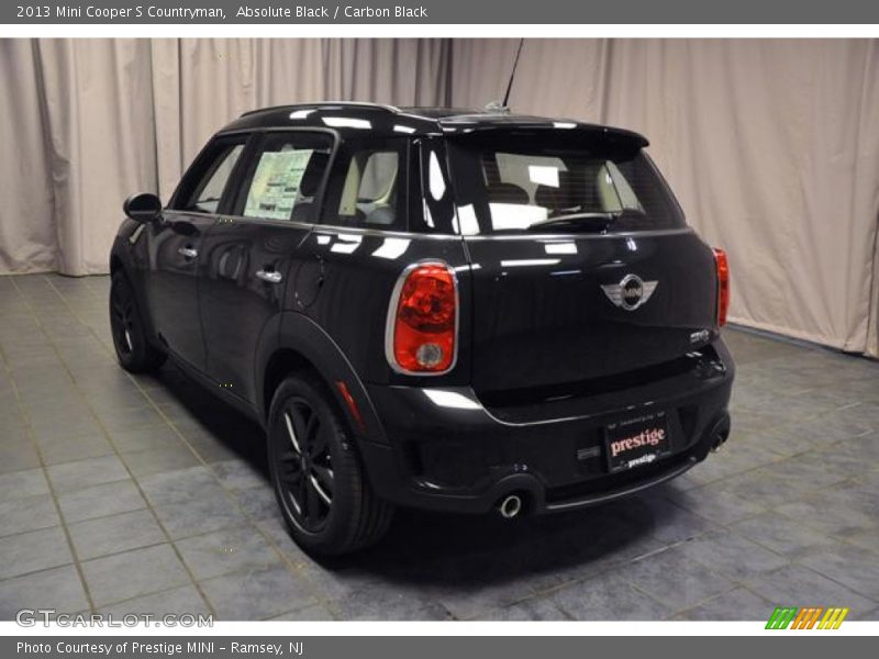 Absolute Black / Carbon Black 2013 Mini Cooper S Countryman