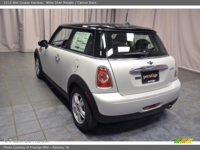 White Silver Metallic / Carbon Black 2013 Mini Cooper Hardtop