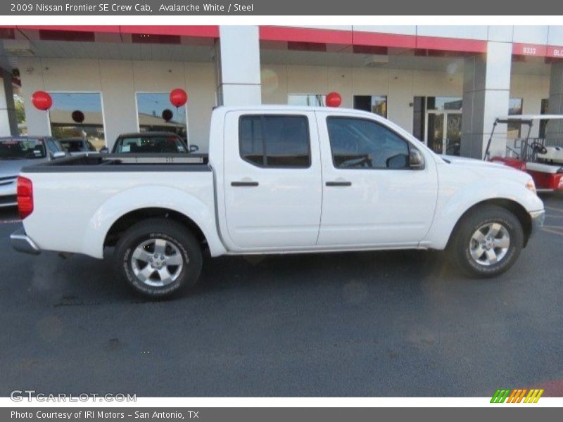 Avalanche White / Steel 2009 Nissan Frontier SE Crew Cab