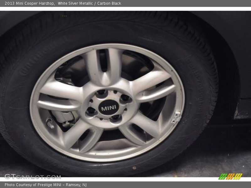 White Silver Metallic / Carbon Black 2013 Mini Cooper Hardtop