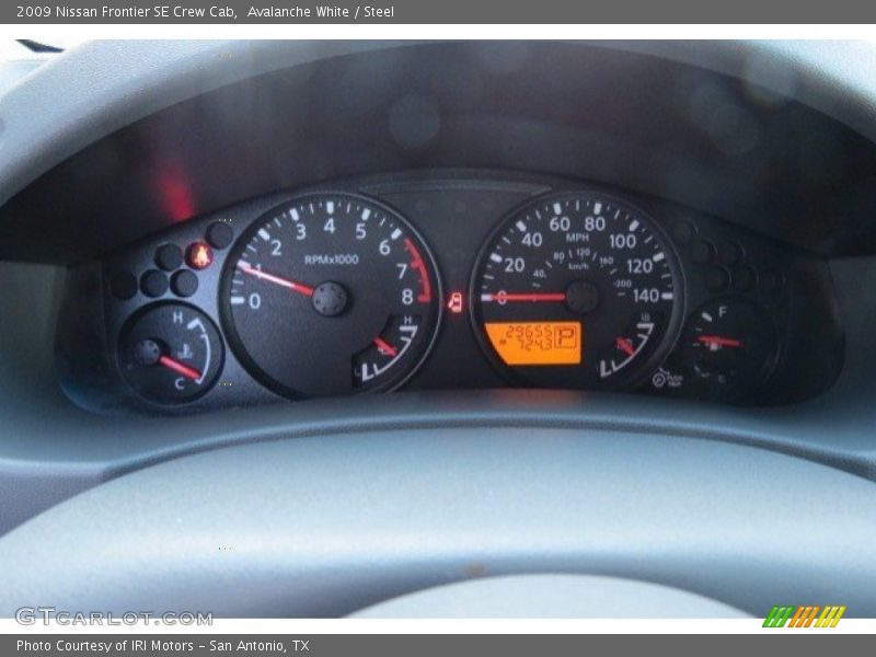 Avalanche White / Steel 2009 Nissan Frontier SE Crew Cab