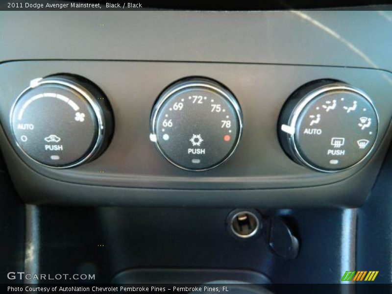 Black / Black 2011 Dodge Avenger Mainstreet