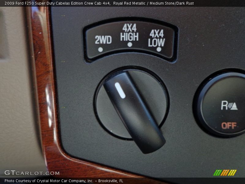 Controls of 2009 F250 Super Duty Cabelas Edition Crew Cab 4x4