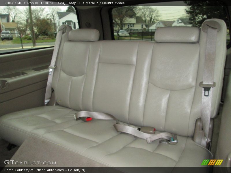 Deep Blue Metallic / Neutral/Shale 2004 GMC Yukon XL 1500 SLT 4x4