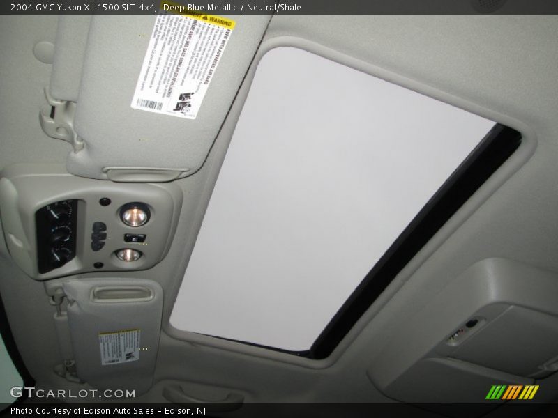 Deep Blue Metallic / Neutral/Shale 2004 GMC Yukon XL 1500 SLT 4x4
