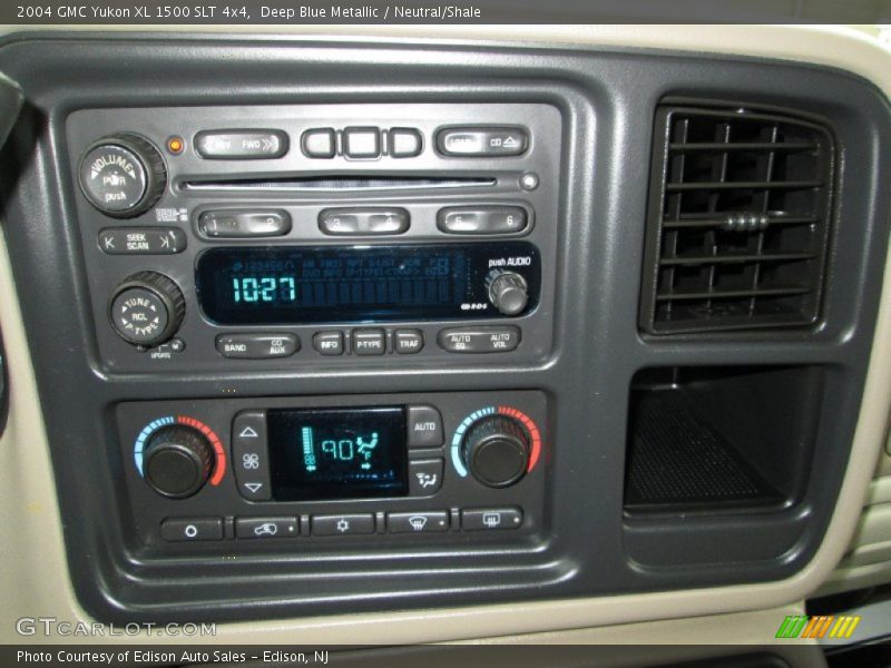 Deep Blue Metallic / Neutral/Shale 2004 GMC Yukon XL 1500 SLT 4x4