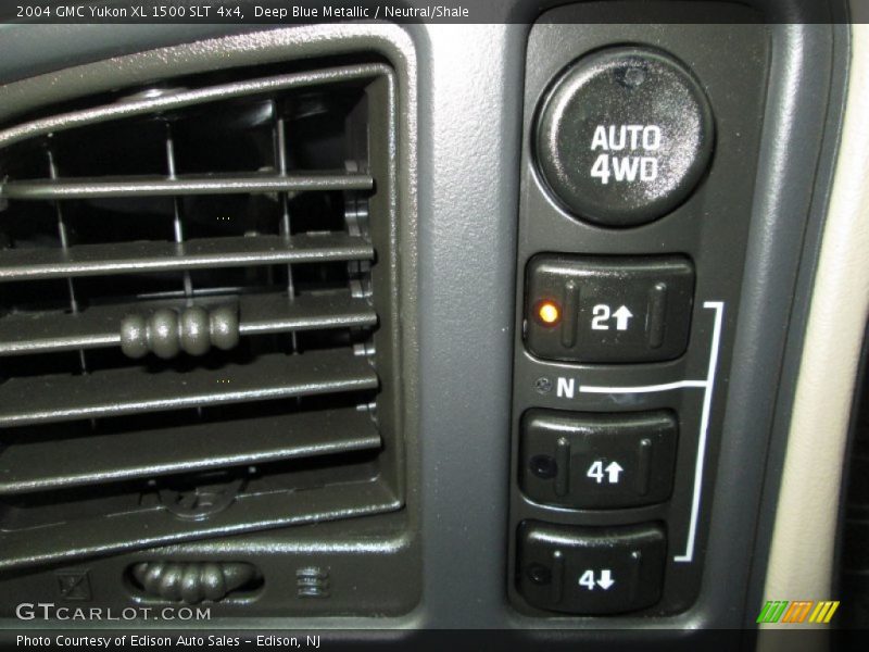 Deep Blue Metallic / Neutral/Shale 2004 GMC Yukon XL 1500 SLT 4x4