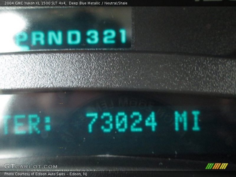 Deep Blue Metallic / Neutral/Shale 2004 GMC Yukon XL 1500 SLT 4x4