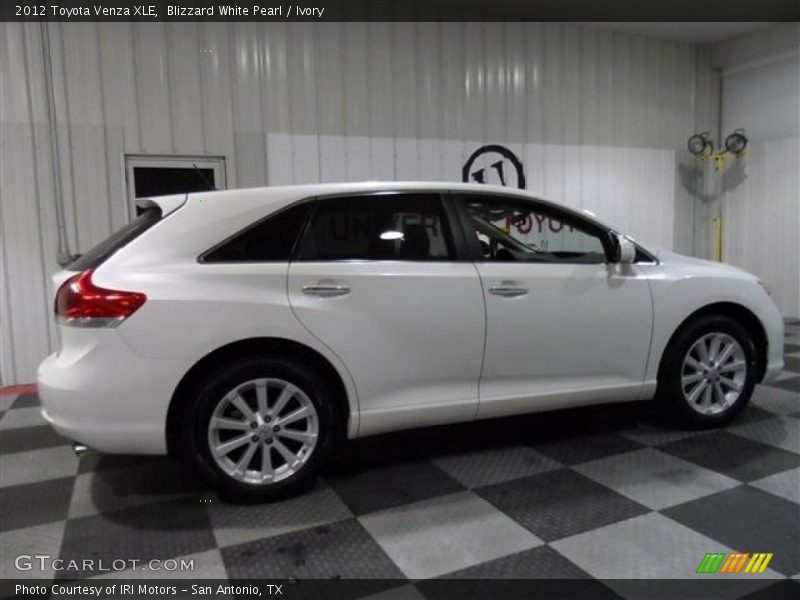 Blizzard White Pearl / Ivory 2012 Toyota Venza XLE