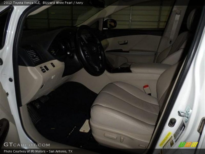 Blizzard White Pearl / Ivory 2012 Toyota Venza XLE