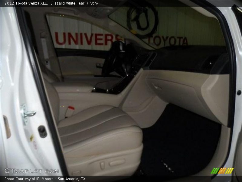 Blizzard White Pearl / Ivory 2012 Toyota Venza XLE