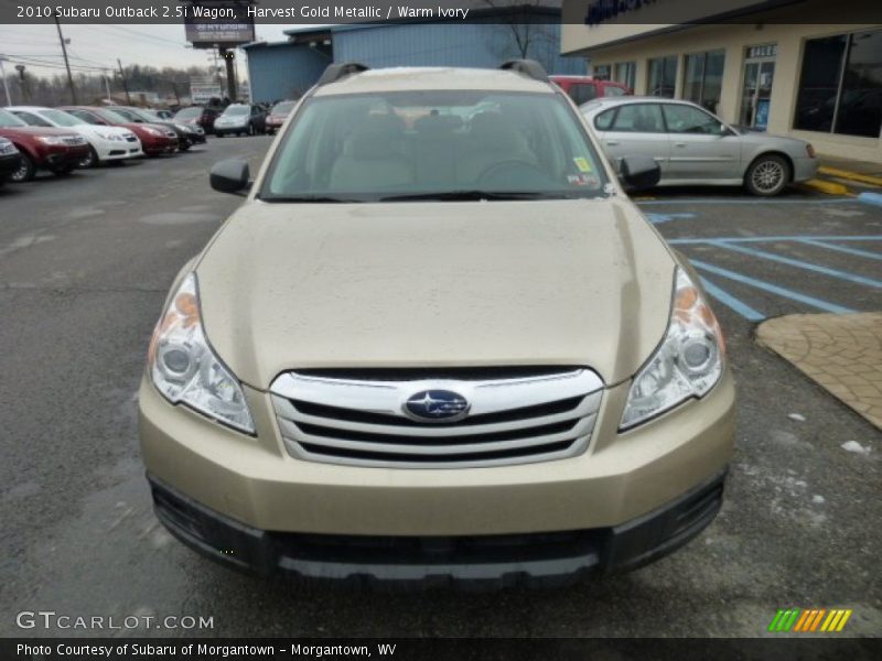 Harvest Gold Metallic / Warm Ivory 2010 Subaru Outback 2.5i Wagon