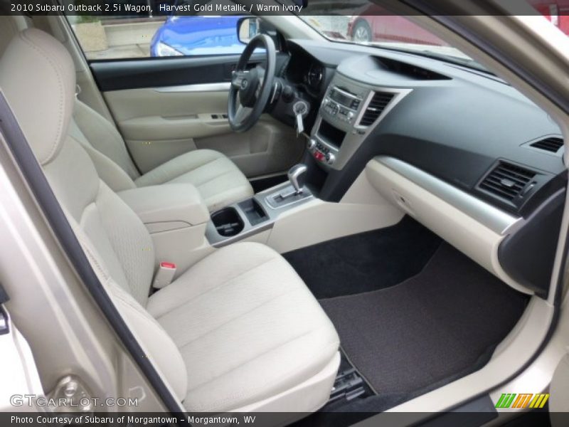 Harvest Gold Metallic / Warm Ivory 2010 Subaru Outback 2.5i Wagon