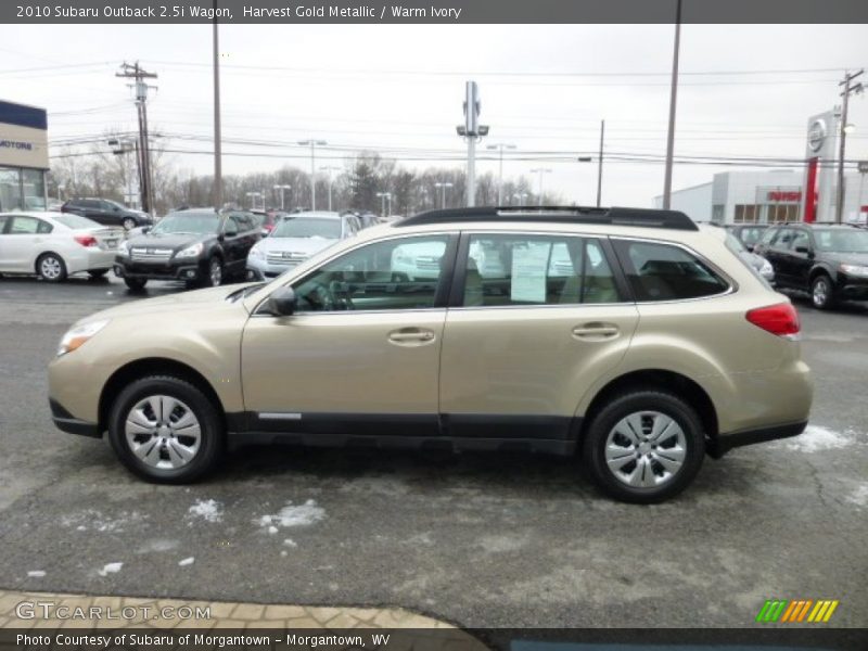 Harvest Gold Metallic / Warm Ivory 2010 Subaru Outback 2.5i Wagon