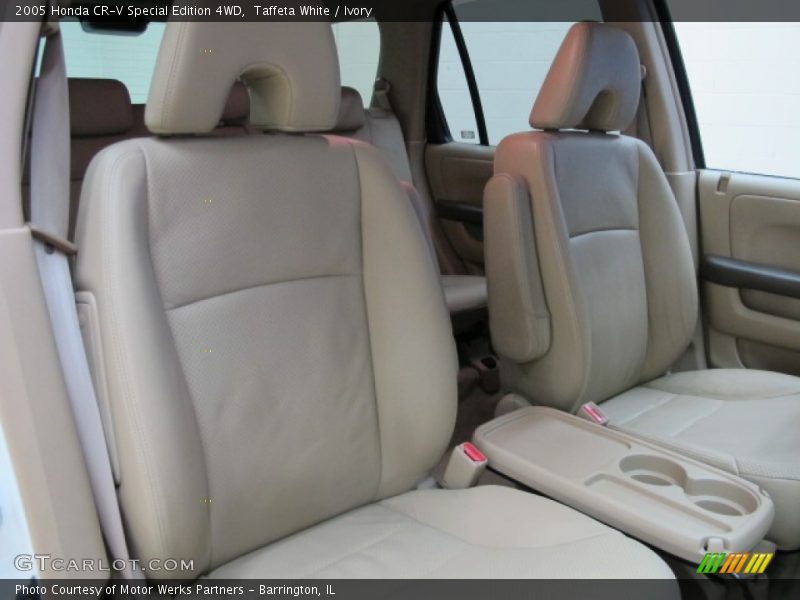 Taffeta White / Ivory 2005 Honda CR-V Special Edition 4WD