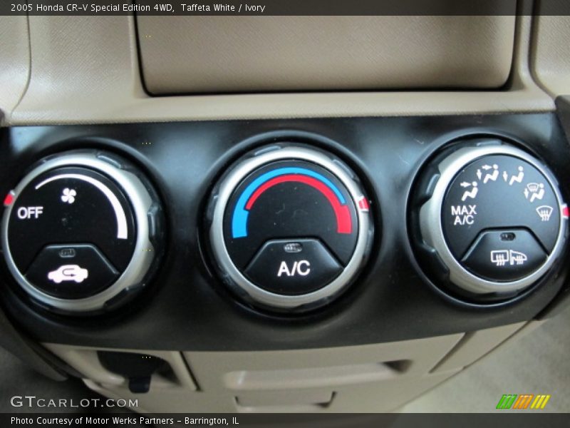 Taffeta White / Ivory 2005 Honda CR-V Special Edition 4WD