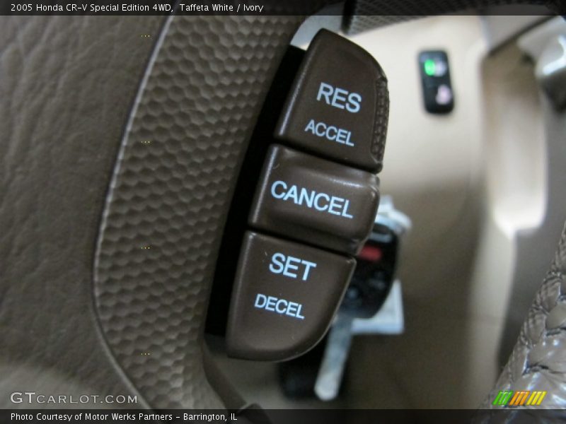 Taffeta White / Ivory 2005 Honda CR-V Special Edition 4WD