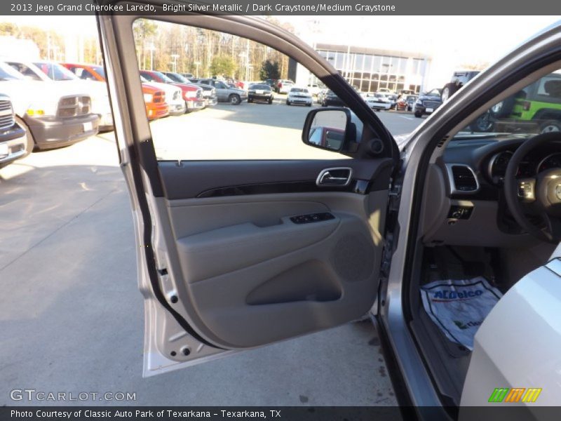 Bright Silver Metallic / Dark Graystone/Medium Graystone 2013 Jeep Grand Cherokee Laredo