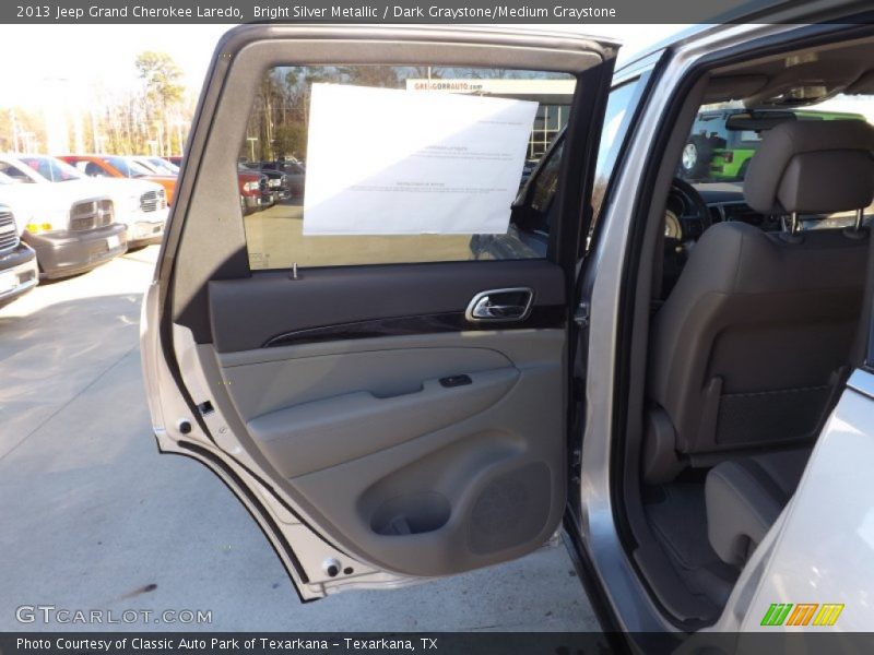 Bright Silver Metallic / Dark Graystone/Medium Graystone 2013 Jeep Grand Cherokee Laredo