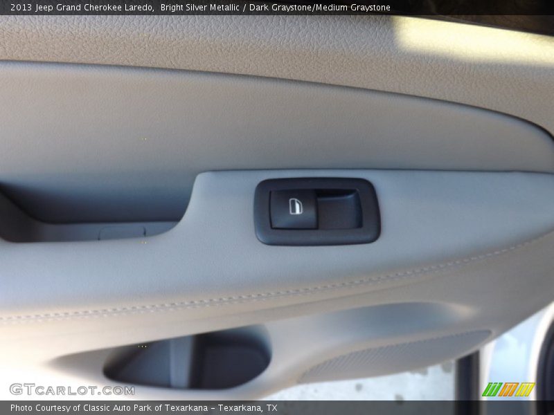 Bright Silver Metallic / Dark Graystone/Medium Graystone 2013 Jeep Grand Cherokee Laredo