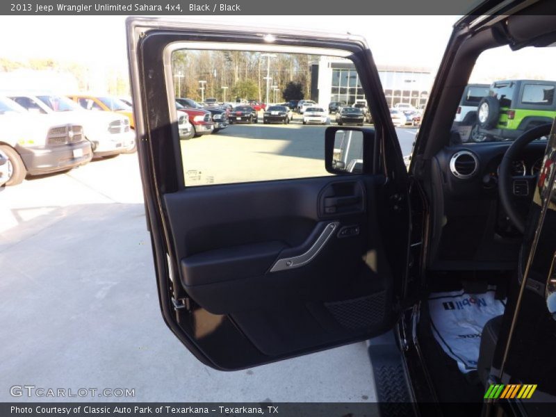 Black / Black 2013 Jeep Wrangler Unlimited Sahara 4x4