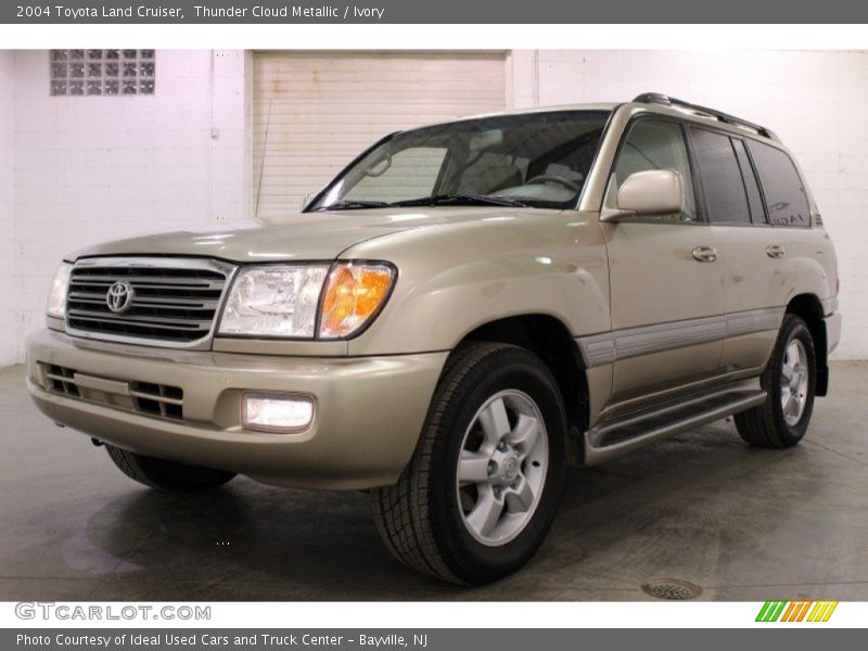 Thunder Cloud Metallic / Ivory 2004 Toyota Land Cruiser