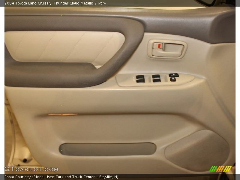 Thunder Cloud Metallic / Ivory 2004 Toyota Land Cruiser