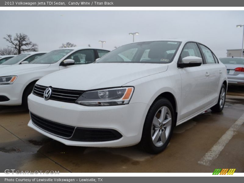 Candy White / Titan Black 2013 Volkswagen Jetta TDI Sedan