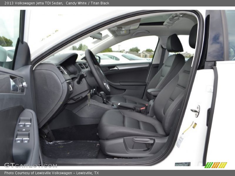 Candy White / Titan Black 2013 Volkswagen Jetta TDI Sedan