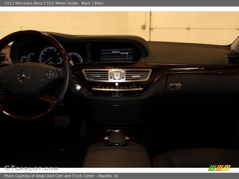 Black / Black 2011 Mercedes-Benz S 550 4Matic Sedan