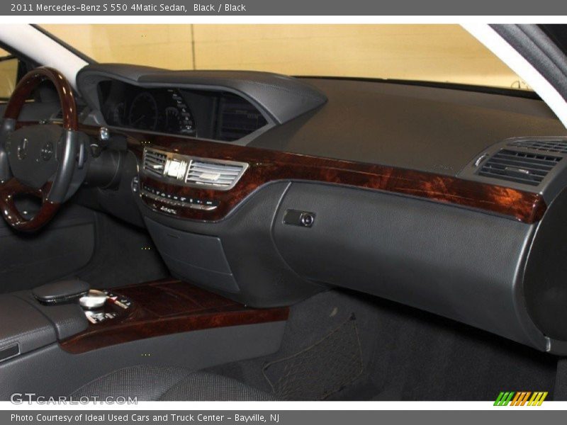 Black / Black 2011 Mercedes-Benz S 550 4Matic Sedan