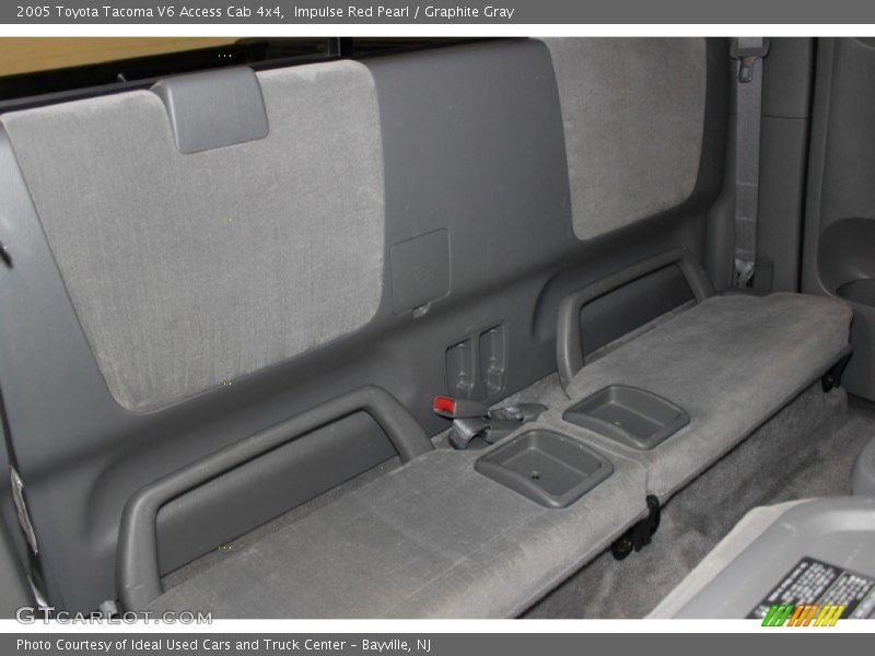 Impulse Red Pearl / Graphite Gray 2005 Toyota Tacoma V6 Access Cab 4x4