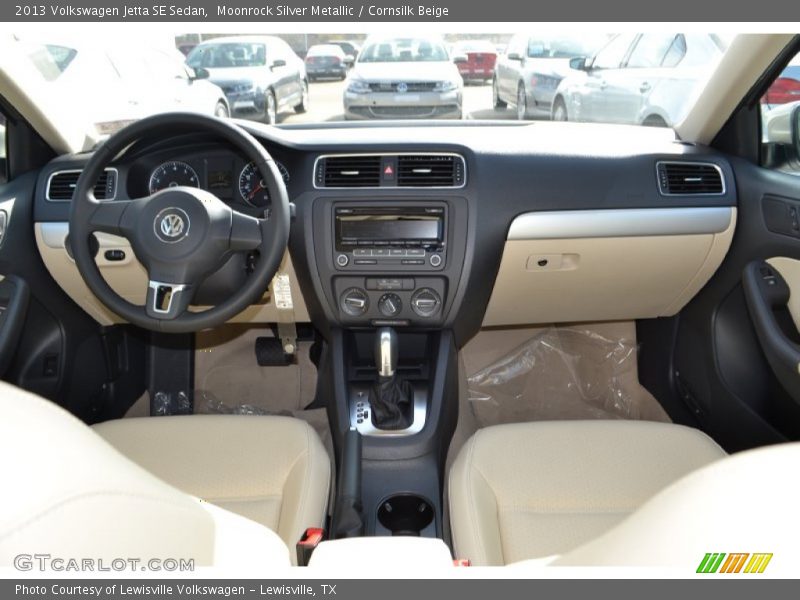Moonrock Silver Metallic / Cornsilk Beige 2013 Volkswagen Jetta SE Sedan