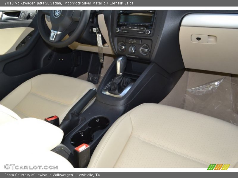Moonrock Silver Metallic / Cornsilk Beige 2013 Volkswagen Jetta SE Sedan