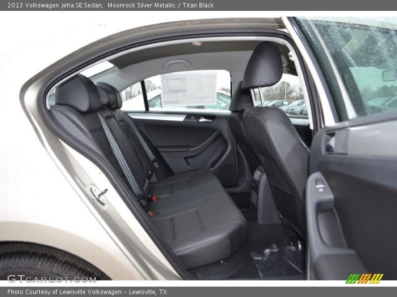 Moonrock Silver Metallic / Titan Black 2013 Volkswagen Jetta SE Sedan